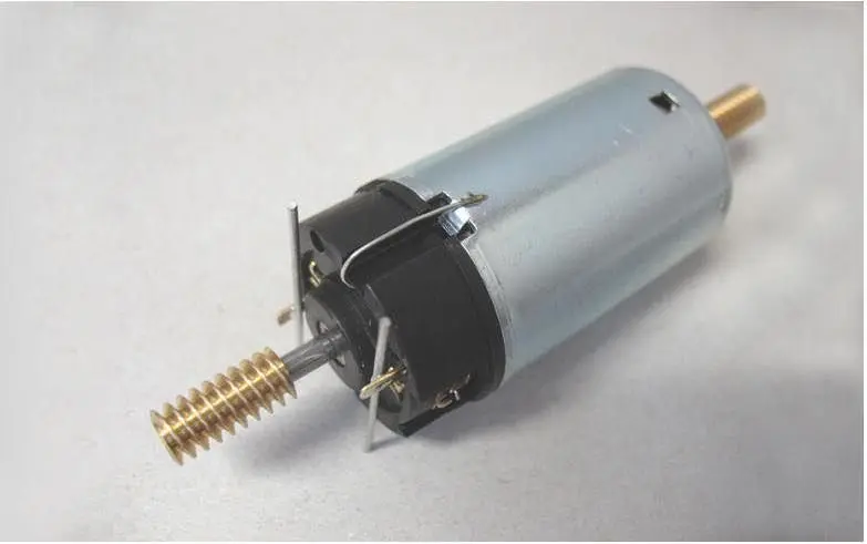 Piko 36007 - Motor mit Schnecken+Kl VT11.5, BR 80, V199, Mogul SPUR G 1:22,5