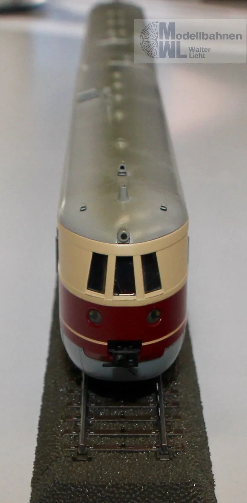 Märklin 37775 - MÄRKLIN - Dieseltriebzug BR 186 DR Ep.IV H0/WS Sound mfx