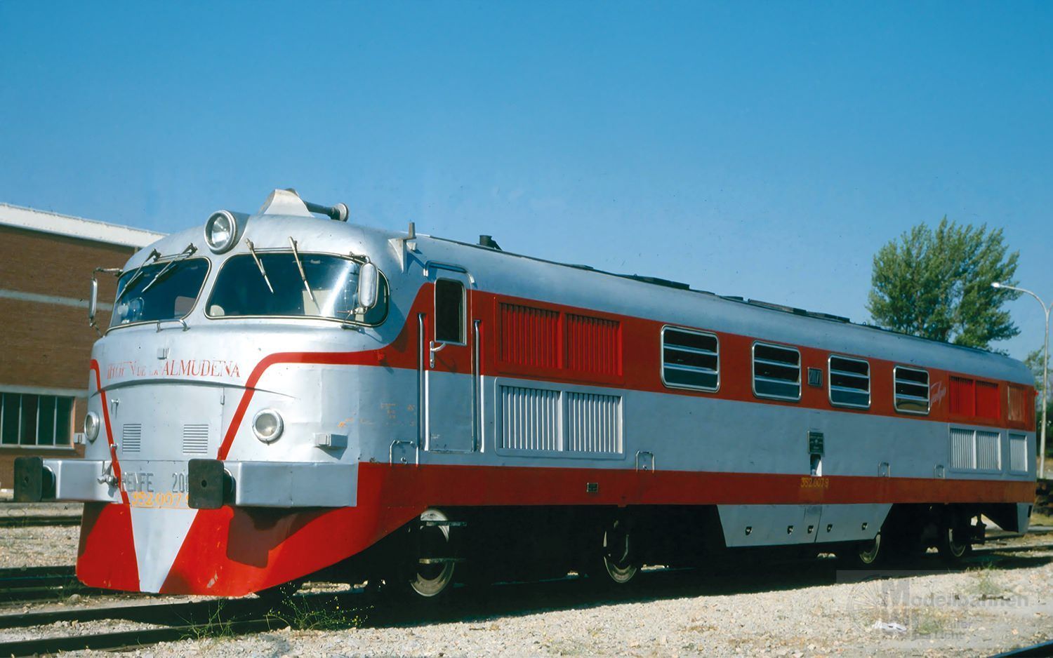 Arnold 2673S - Diesellok BR 352 -007 RENFE Ep.IV N 1:160 Sound