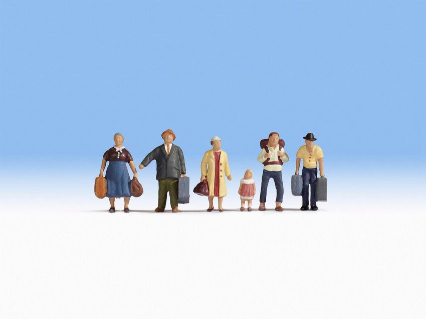 Noch 36218 - Reisende N 1:160