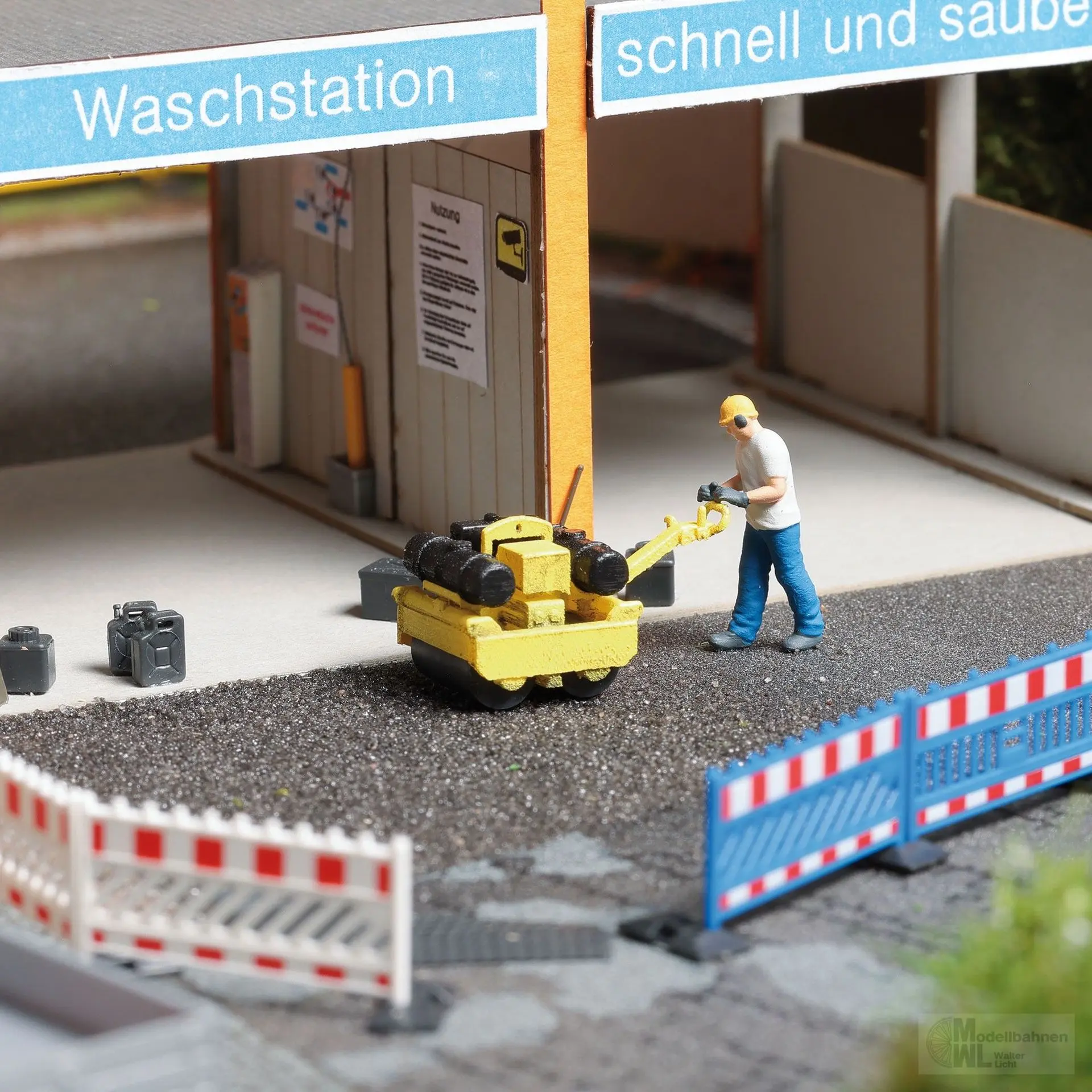 Busch 79898 - A-Set: Asphalt walzen H0 1:87
