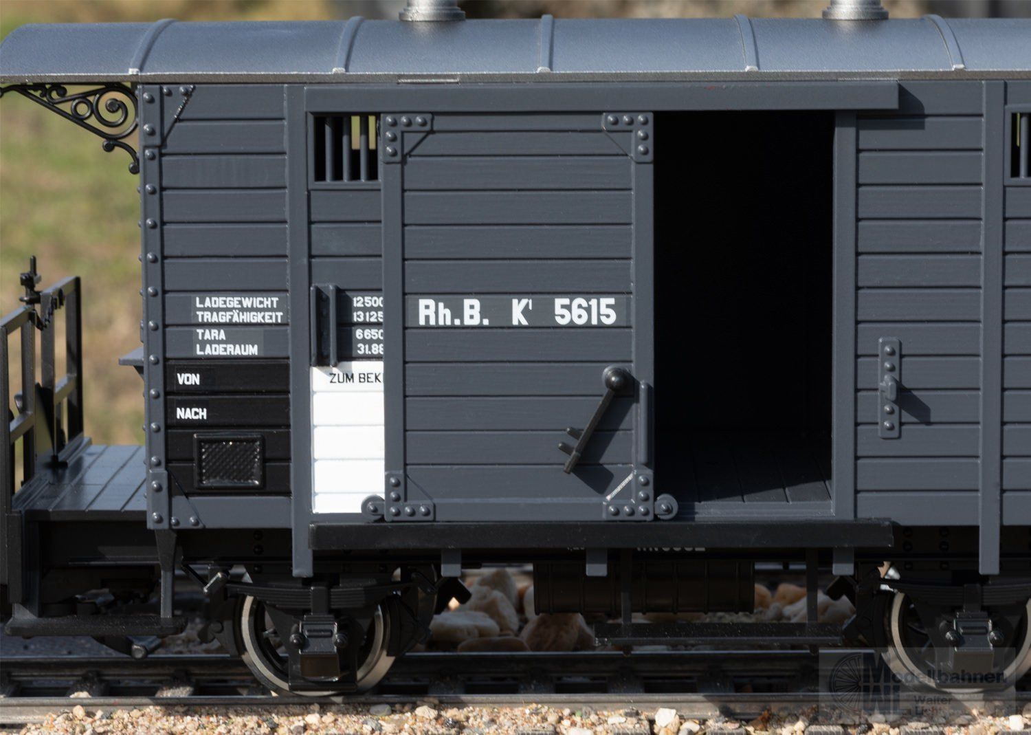 LGB 45302 - Güterwagen gedeckt RhB Ep.VI Spur G 1:22,5