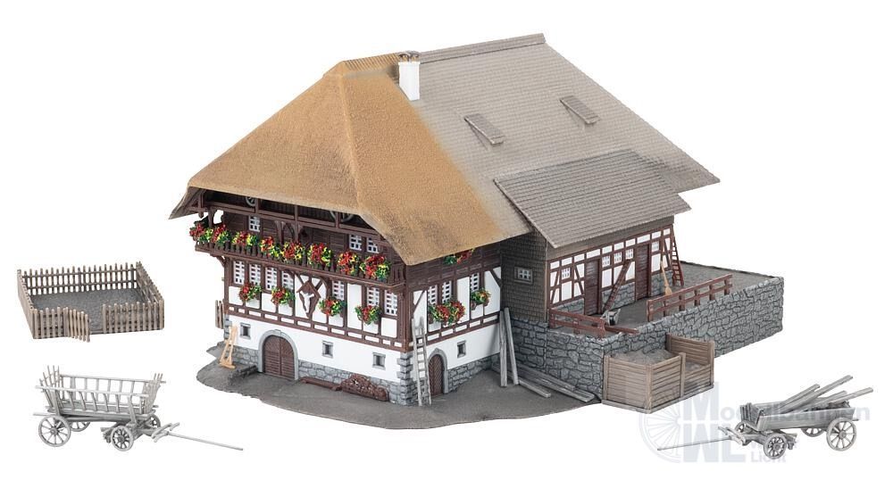 Faller 232010 - Jubiläumsmodell Schwarzwaldhof mit 2 Figuren N 1:160