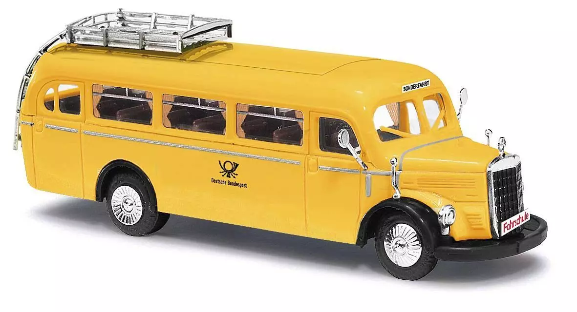 Busch 41013 - Mercedes O-3500 Deutsche Bundespost Fahrschule H0 1:87