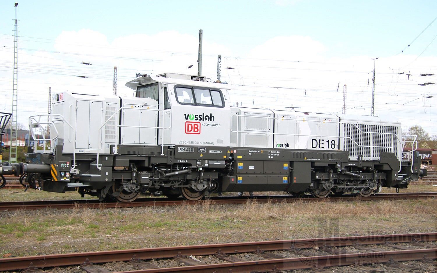 Arnold 9058S - Diesellok DE 18 DB / Vossloh Ep.VI TT 1:120 Sound