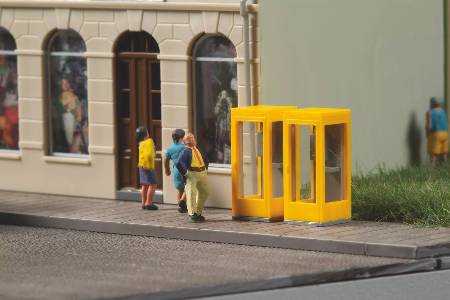 Auhagen 44652 - Telefonzellen und Briefkästen N 1:160