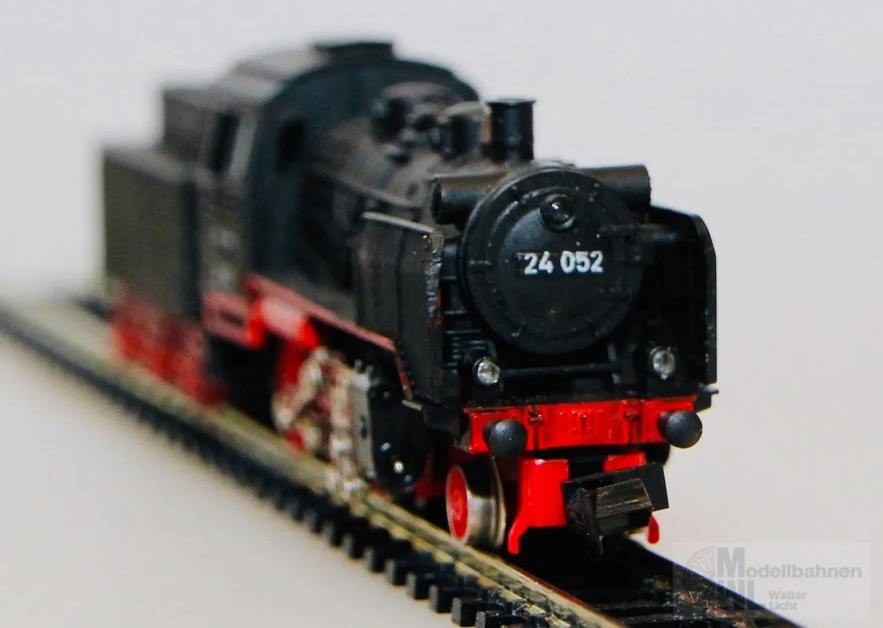 Trix 12028 - MINITRIX - Dampflok BR 24 052 DRG Ep.II N 1:160