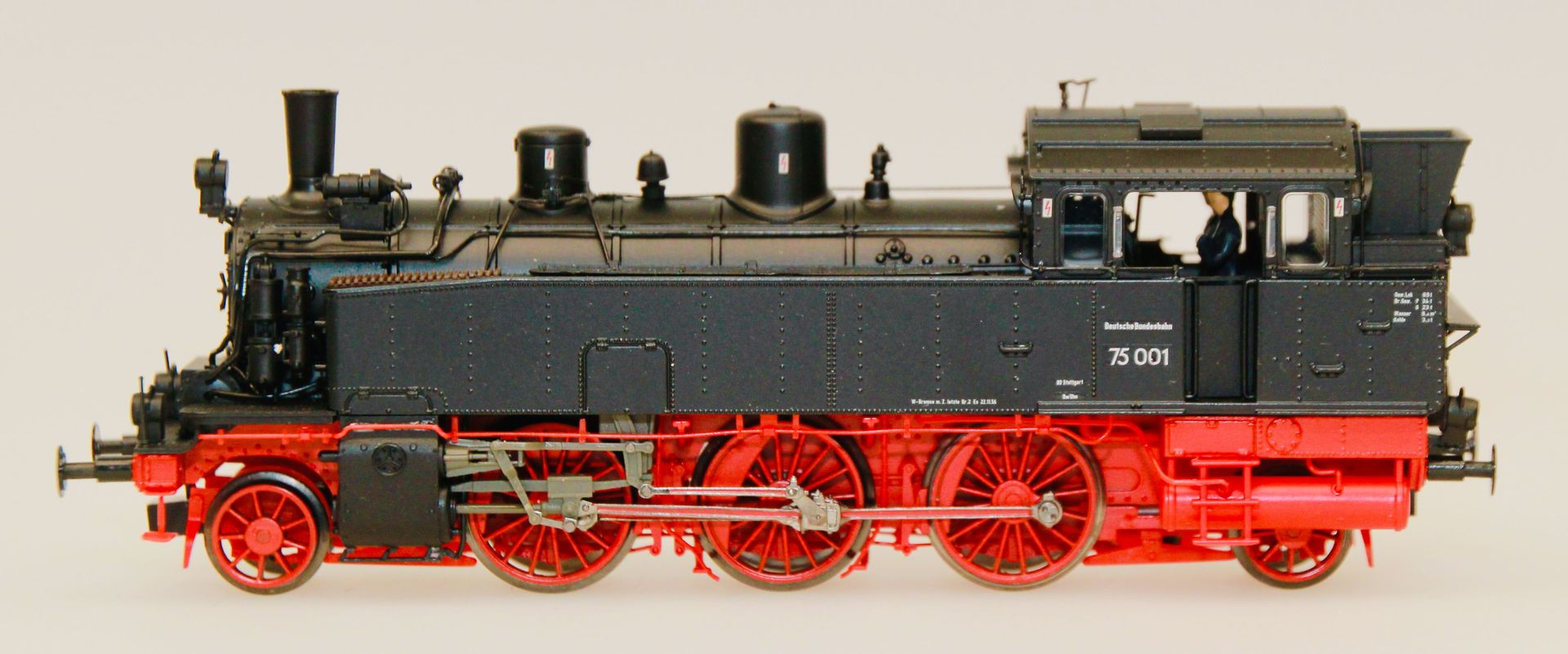 Brawa 40016 - BRAWA - Dampflok BR 75 001 DB Ep.III schwarz H0/GL