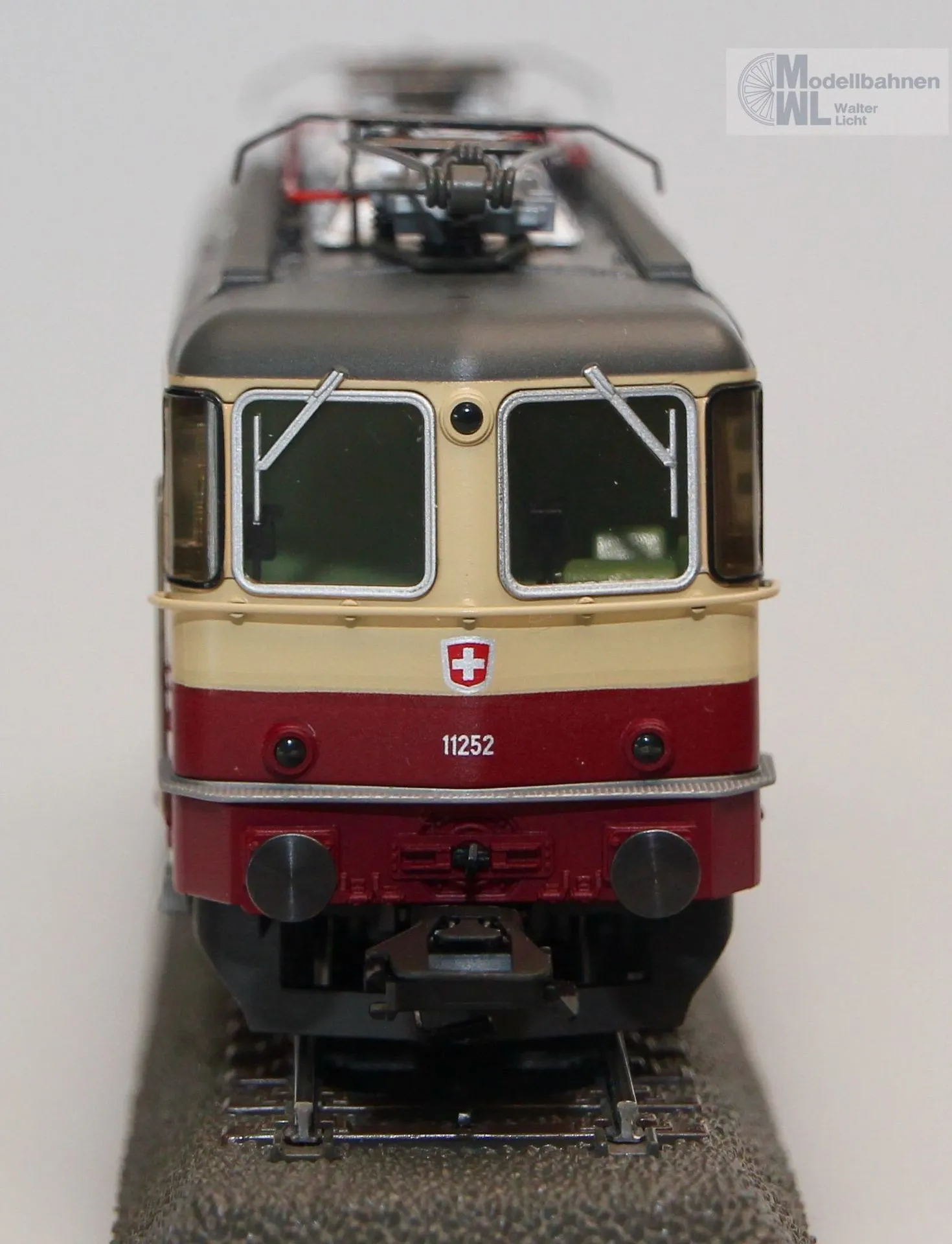 Märklin 37349 - MÄRKLIN - MHI Elektrolok Re 4/4 II SBB TEE Ep.IV H0/WS Sound mfx
