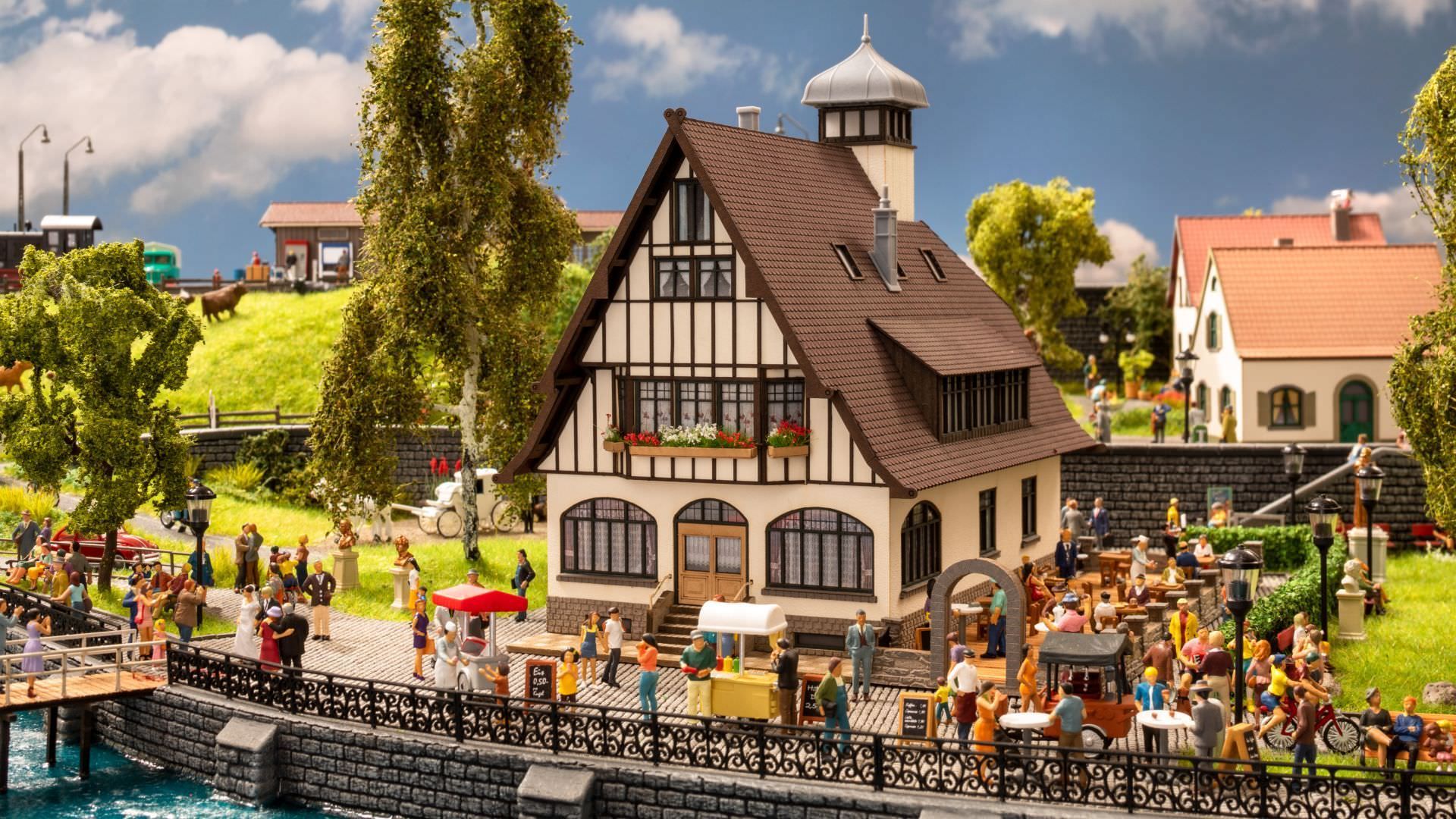 Noch 66401 - Wirtshaus mit Biergarten H0 1:87 Noch 66401 - Wirtshaus mit Biergarten H0 1:87