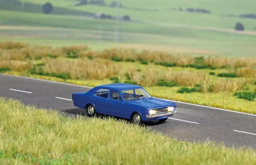 Busch 5663 - Opel Rekord C H0 1:87