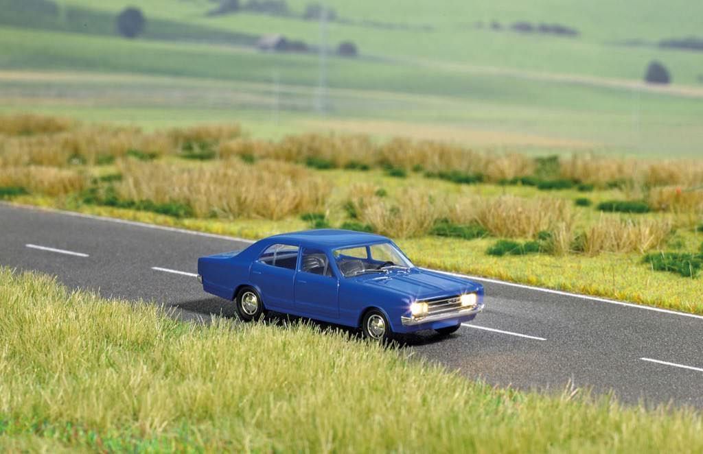 Busch 5663 - Opel Rekord C H0 1:87