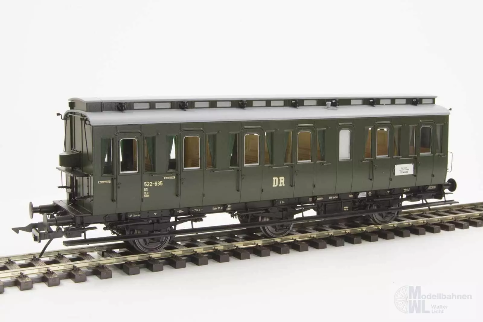 Lenz 41173-01 - Abteilwagen DR Ep.III Bauart C3 ohne Bremserhaus 522 635 Spur 0