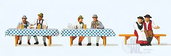 Preiser 10449 - Auf dem Oktoberfest (2) H0 1:87