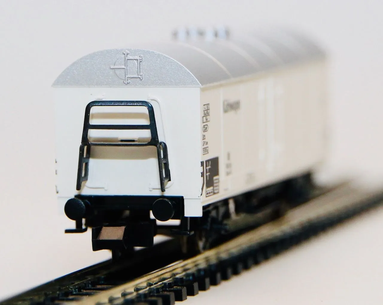 Fleischmann 8344 - FLEISCHMANN - Kühlwagen DB Ep.IV  N 1:160