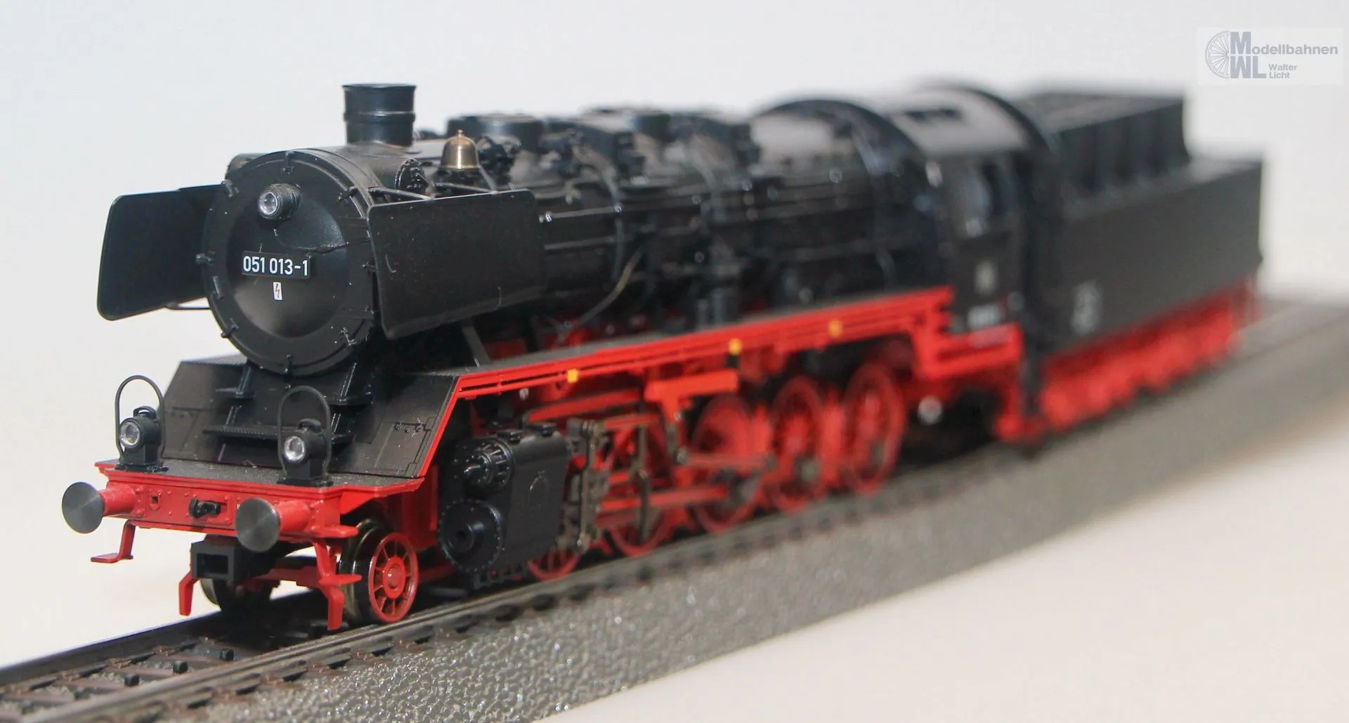 Märklin 37819 - MÄRKLIN - Dampflok BR 051 DB Ep.IV H0/WS Sound mfx