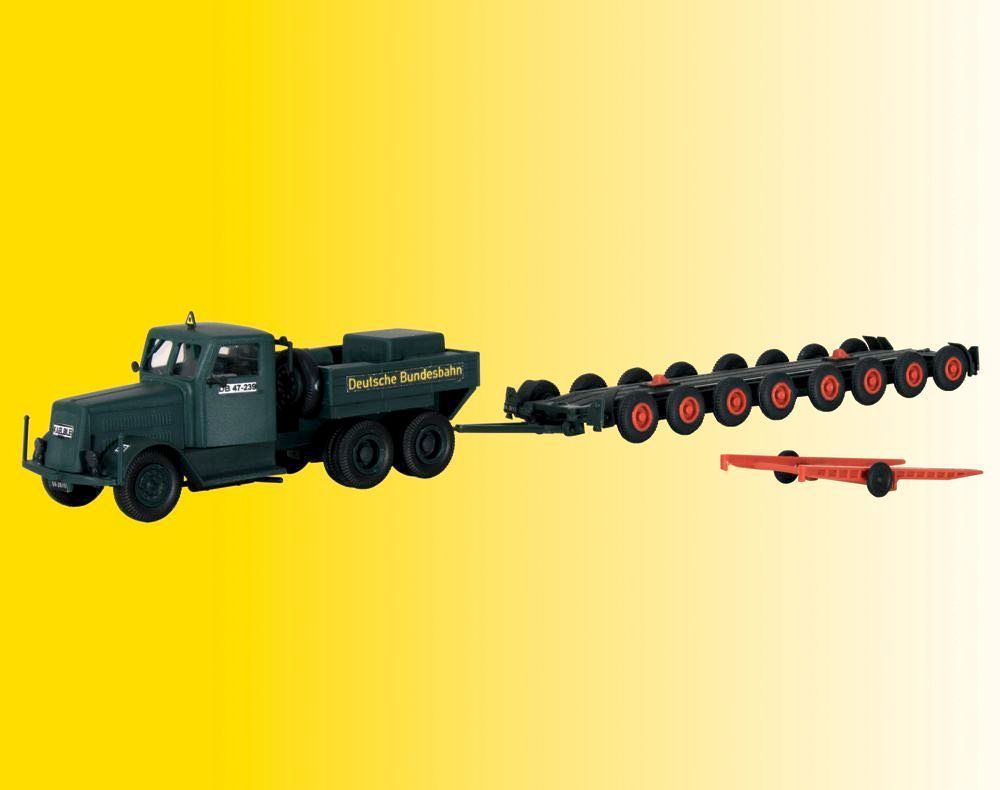 Kibri 13570 - KAELBLE Zugmaschine mit Straßenroller H0 1:87