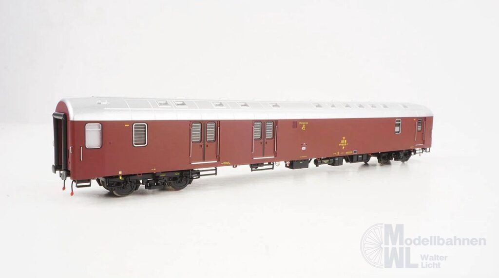 Heljan 6126 - Postwagen Litra P DSB Ep.IIIc/IVb H0/GL