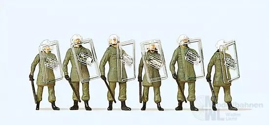 Preiser 10393 - Bundesgrenzschutz im Einsatzanzug und Schutzhelm H0 1:87