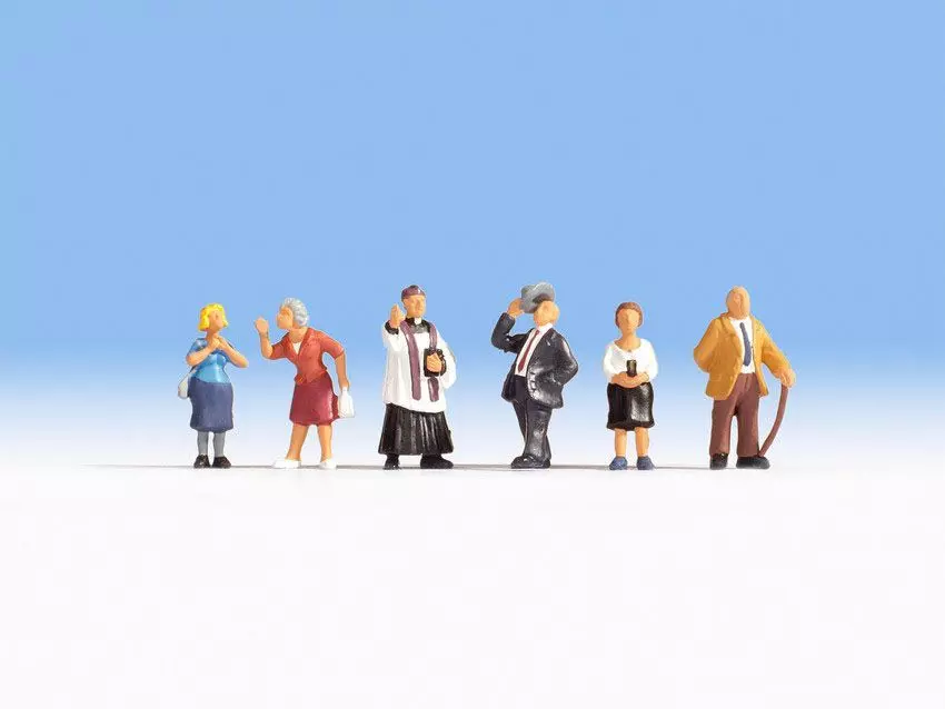 Noch 15577 - Kirchgänger H0 1:87