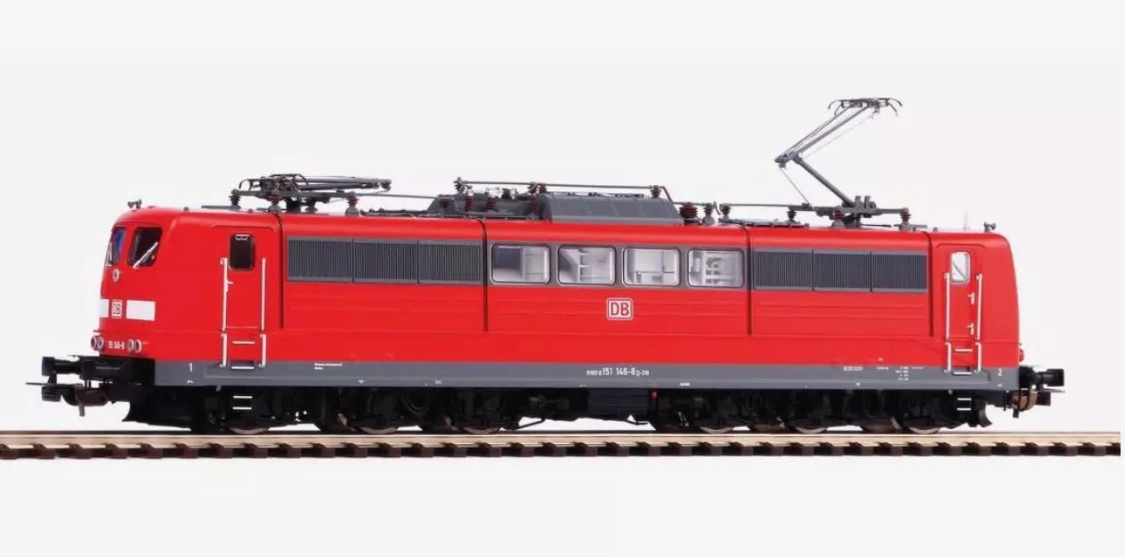 Piko 51307 - E-Lok BR 151 DB AG Ep.VI verkehrsrot H0/WS