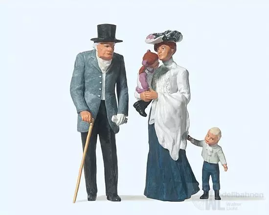 Preiser 45066 - Alter Herr, Dame mit Kindern Spur G