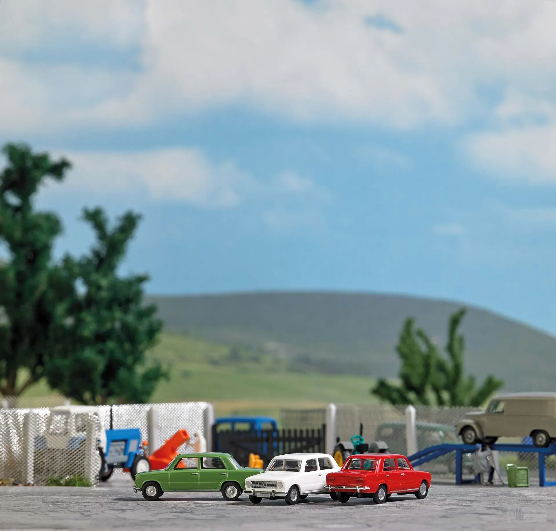 Busch 87000 - Lada 1200 weiß TT 1:120