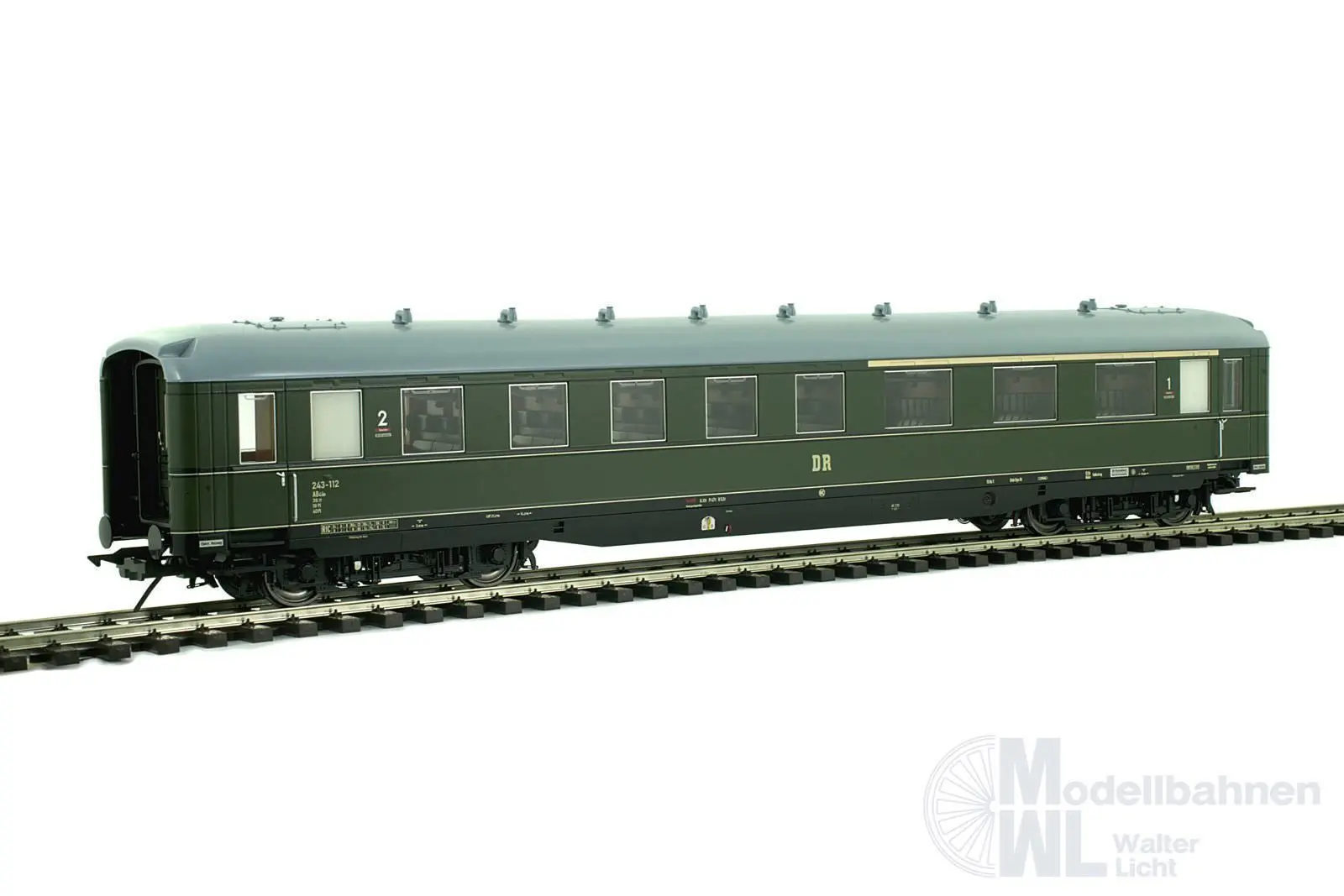 Lenz 41263-04 - Schürzenwagen DR Ep.IV 1/2.Kl. ABC4ü-39 flaschengrün Spur 0