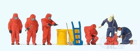 Preiser 10730 - Feuerwehrmänner im roten Vollschutzanzug H0 1:87