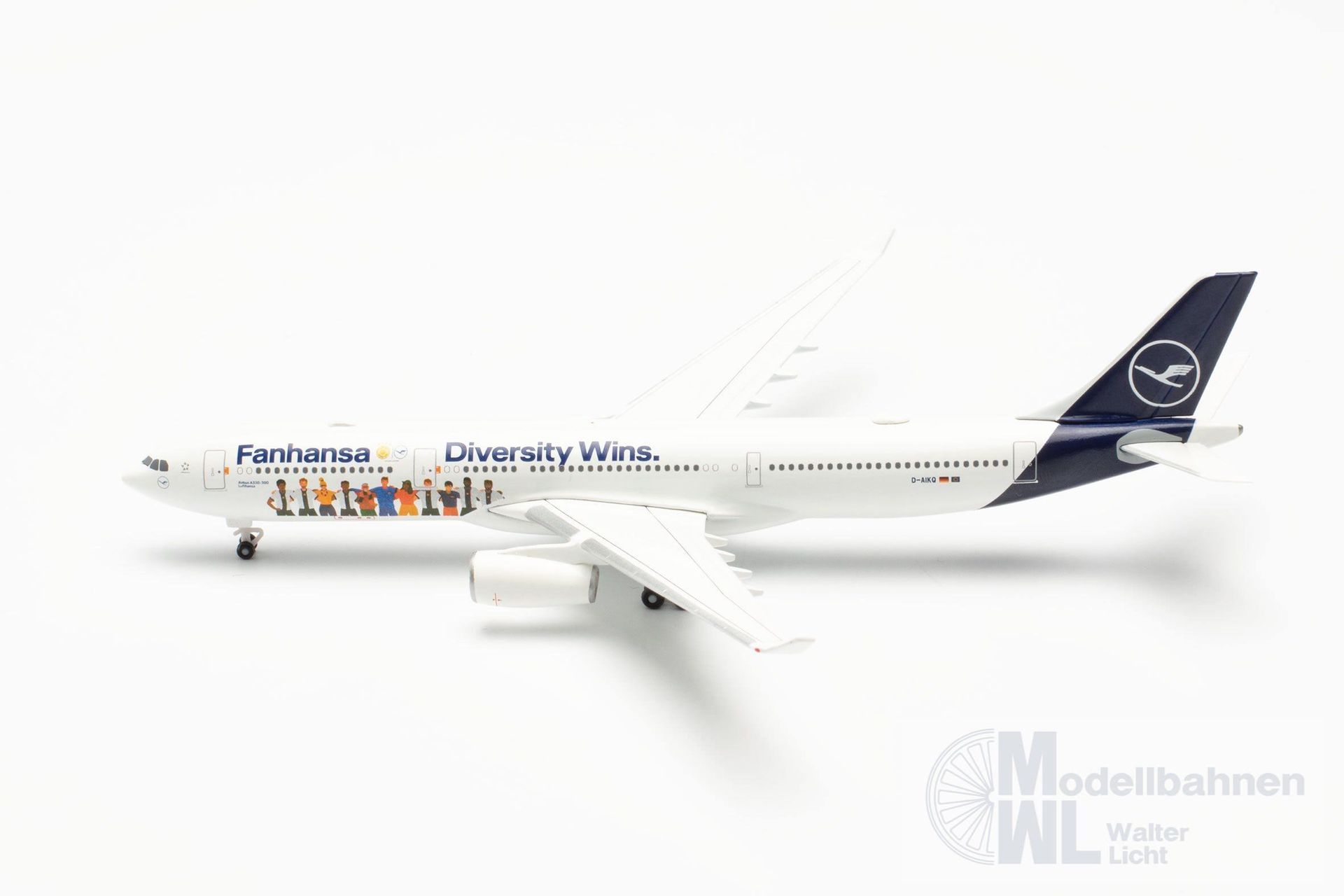Herpa 537216 - Airbus A330-300 Lufthansa Diversity 1:500