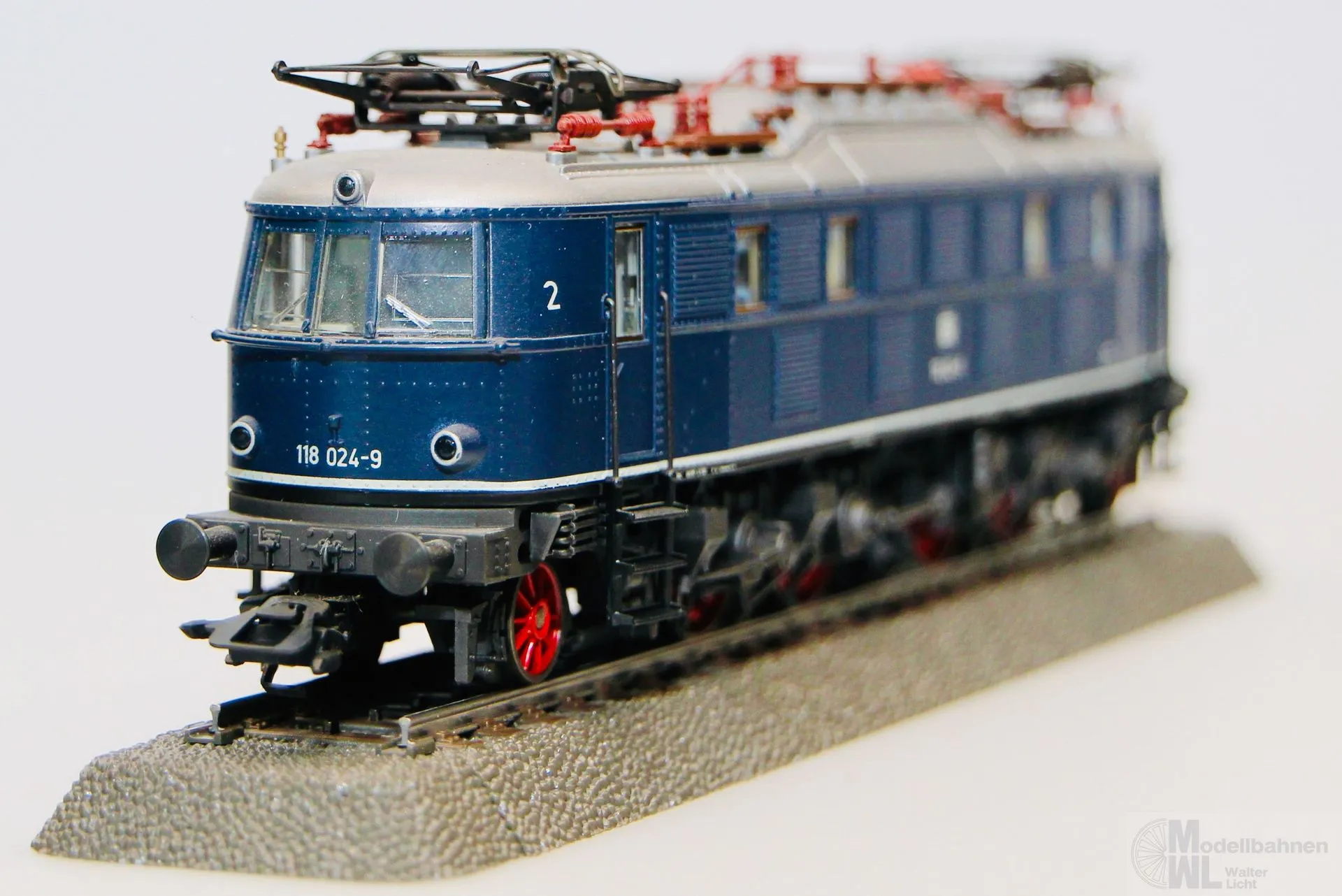 Märklin 3768 - MÄRKLIN - E-Lok BR 118 024-9 DB Ep.IV blau H0/WS Digital