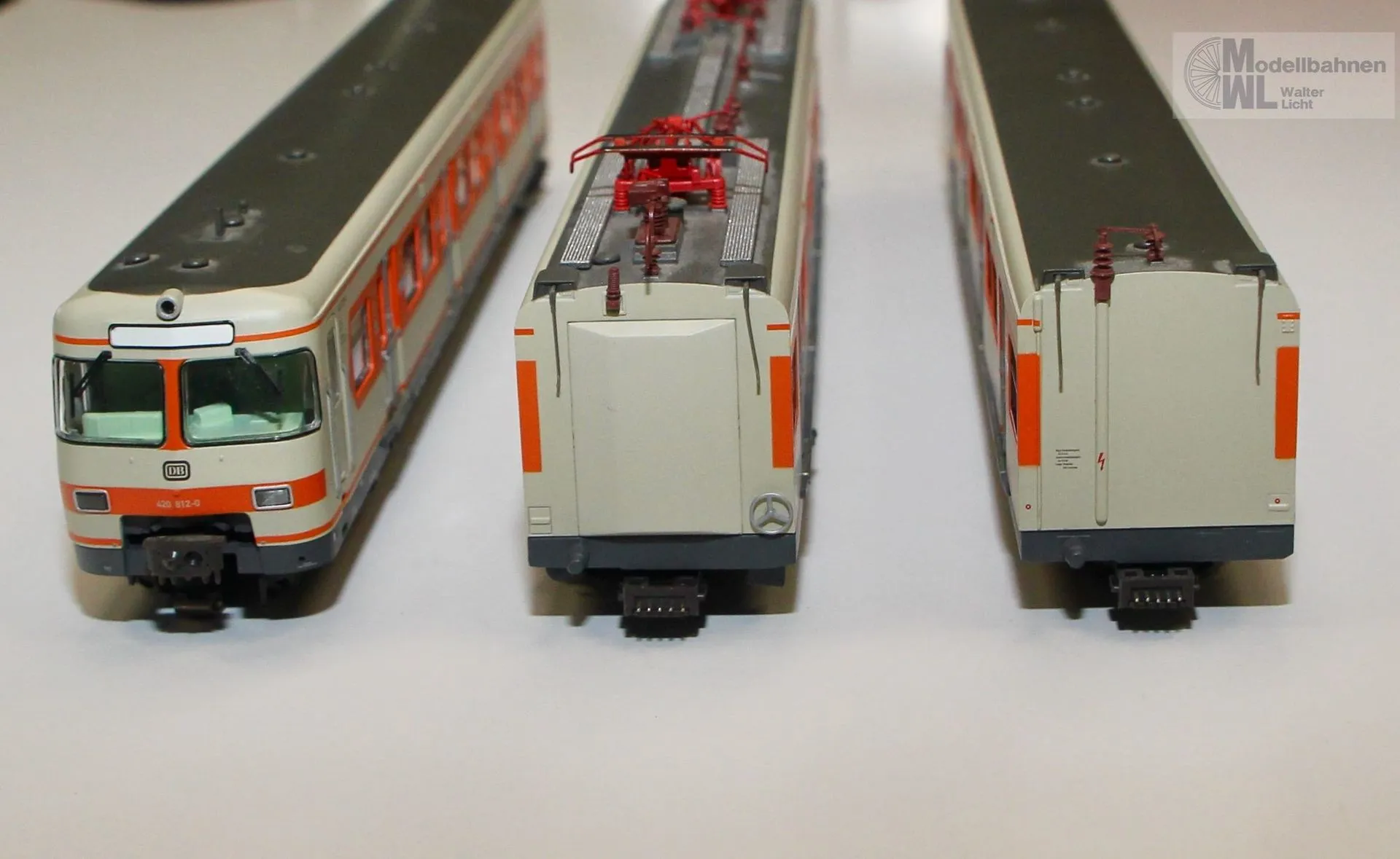 Märklin 37501 - MÄRKLIN - Triebzug BR 420 DB Ep.IV S-Bahn orange H0/WS Sound mfx
