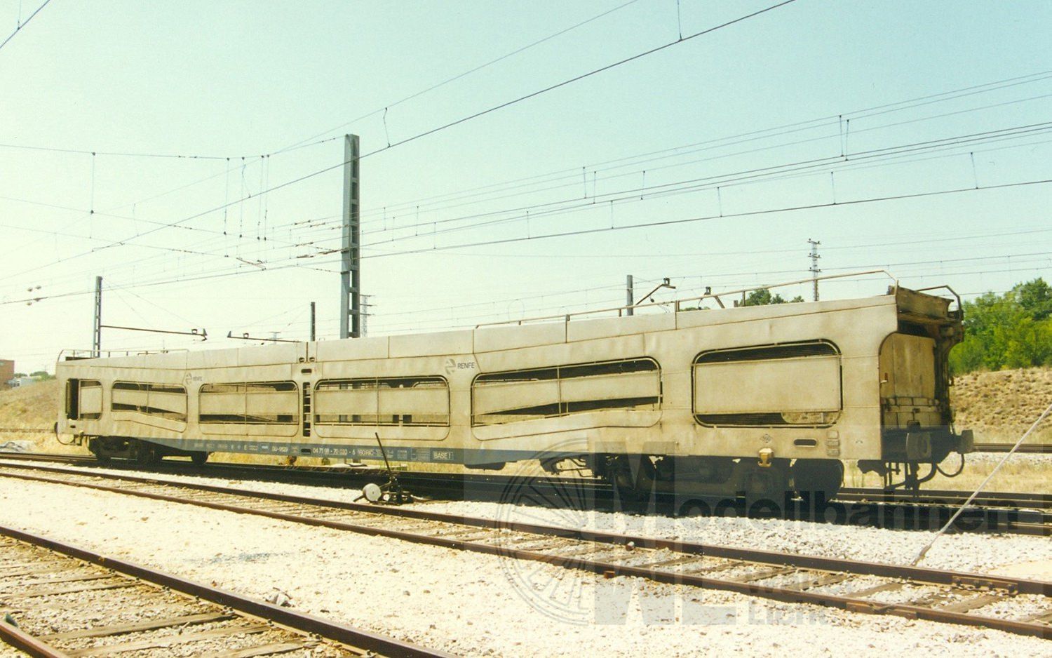 Electrotren 4043 - Autotransportwagen RENFE Ep.V DDMA mit Schutzgittern H0/GL Electrotren 4043 - Autotransportwagen RENFE Ep.V DDMA mit Schutzgittern H0/GL