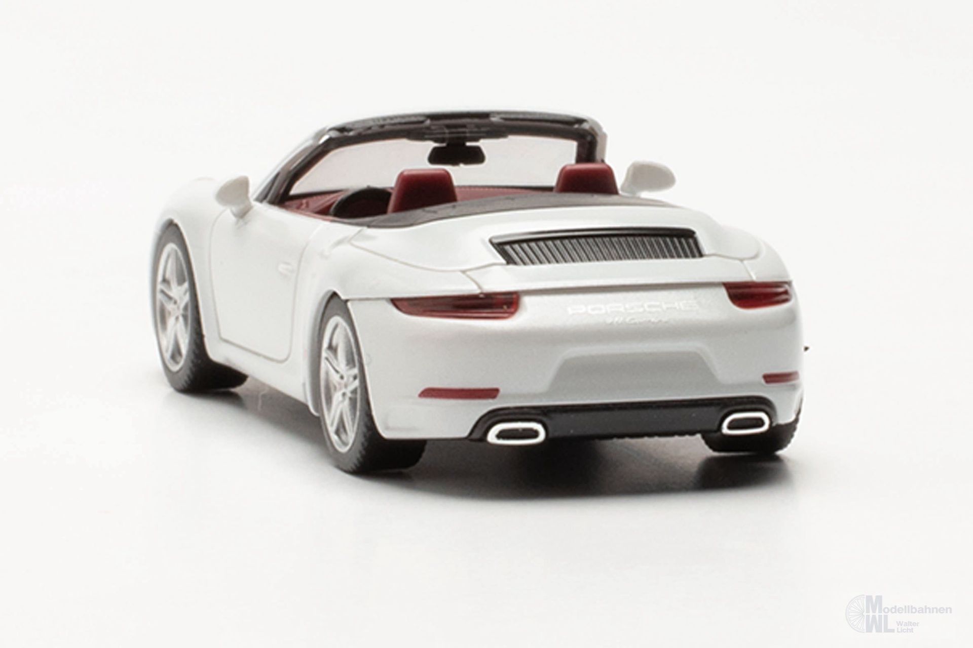 Herpa 038843-002 - Porsche 911 Carrera 2 weiß metallic H0 1:87