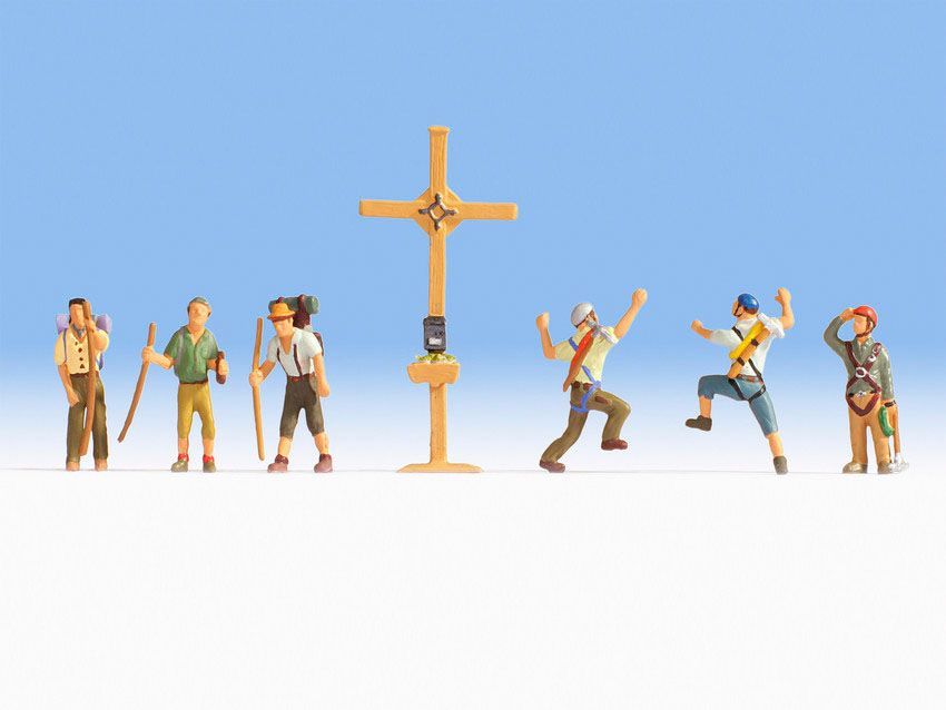 Noch 36874 - Bergwanderer mit Gipfelkreuz N 1:160
