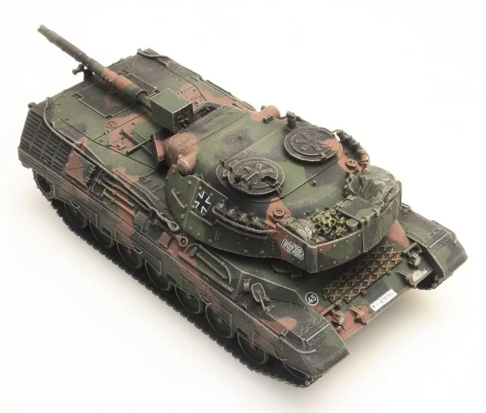 ARTITEC b.v. 6870050 - Panzer Leopard 1A1-A2 Flecktarnlackierung f. Eisenbahntransport H0 1:87