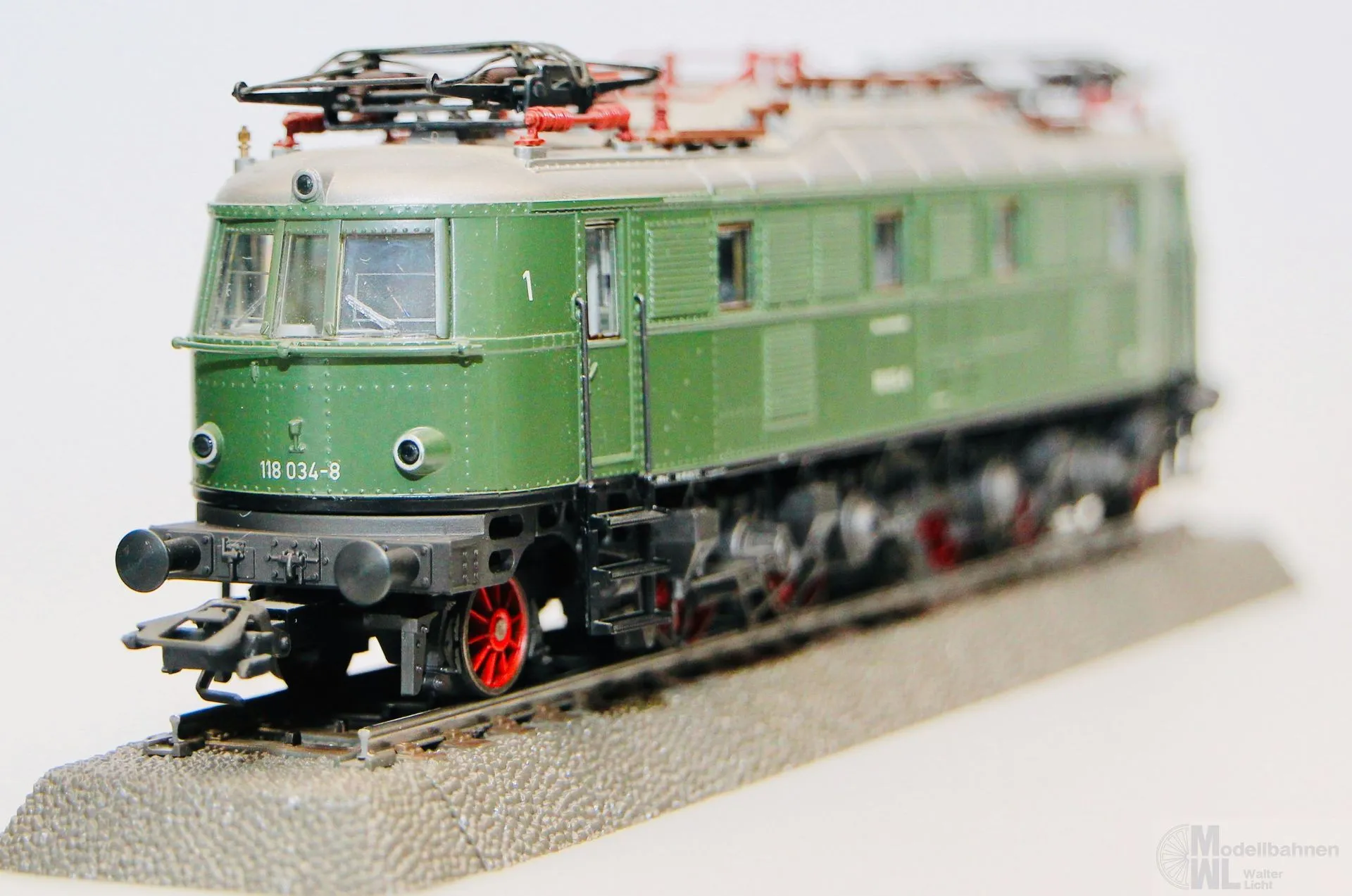 Märklin 3767 - MÄRKLIN - E-Lok BR 118 034-8 DB Ep.IV grün H0/WS Digital
