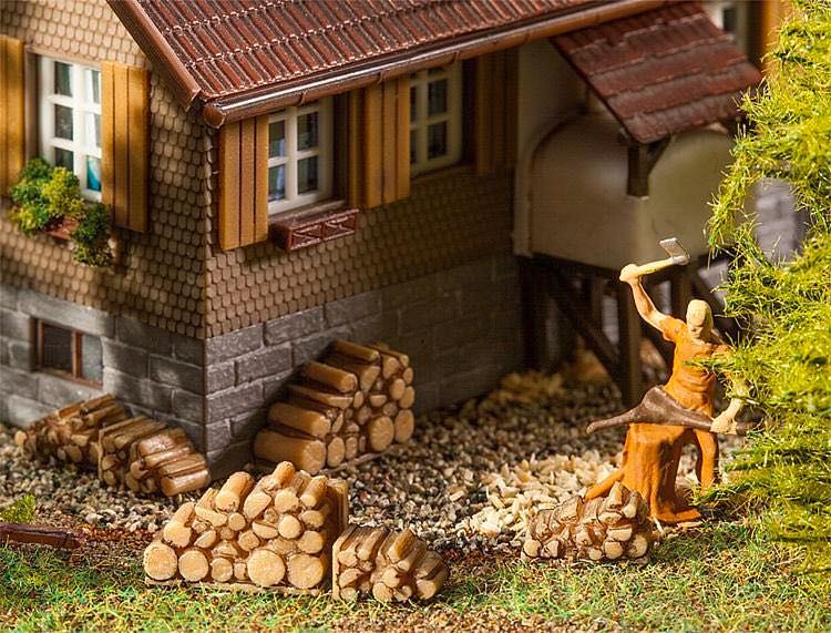 Faller 180940 - Kleine Brennholzstapel 6 Stück H0 1:87