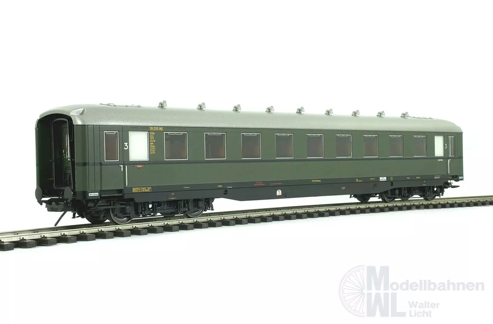 Lenz 41261-01 - Schürzenwagen DB Ep.III 3.Kl. C4ü-38 flaschengrün Spur 0