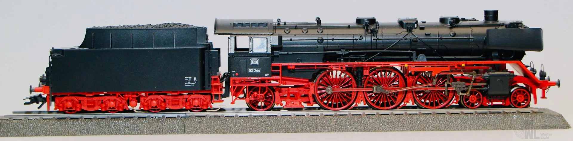 Märklin 37956 - MÄRKLIN -Dampflok BR 03 244 DB Ep.III H0/WS mfx Sound