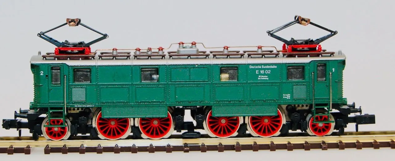 Arnold 2450 - ARNOLD - E-Lok E 16 02 DB Ep.III N 1:160