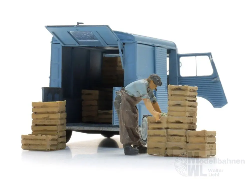 ARTITEC b.v. 5870155 - Marktverkäufer mit Kisten Fertigmodell H0 1:87