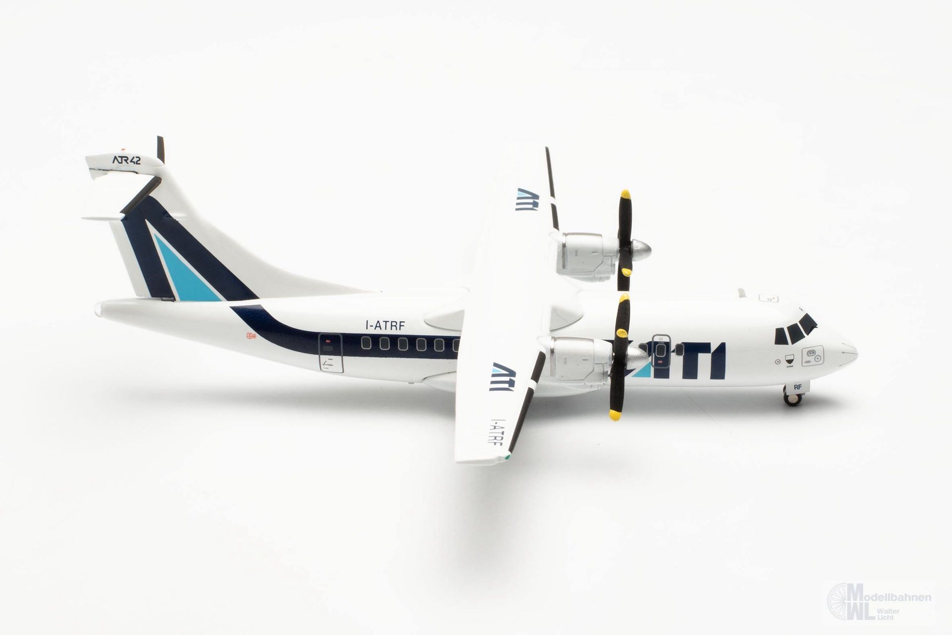Herpa 572668 - ATR-42-300 ATI Aero Trasporti 1:200