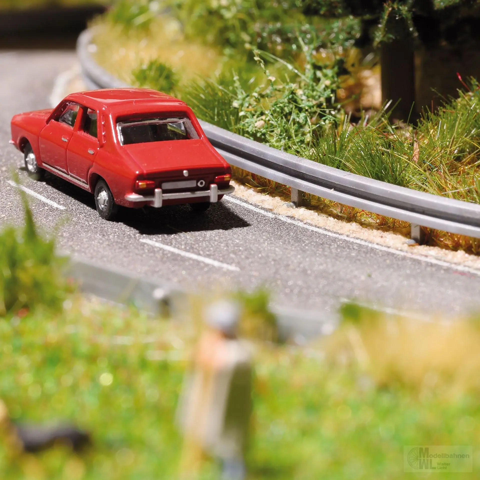 Busch 7745 - M-Set: Leitplanken 12 Stück H0 1:87