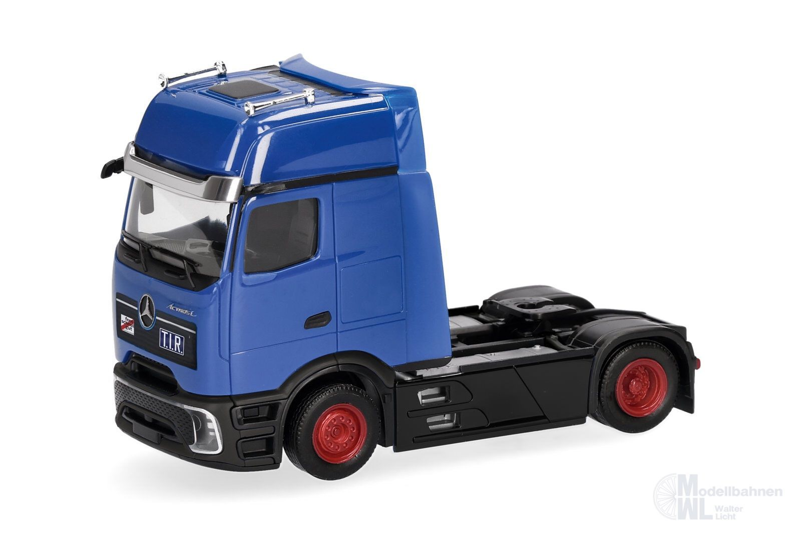Herpa 322409 - Mercedes-Benz Zugmaschinen-Set NG80 und ProCabin H0 1:87
