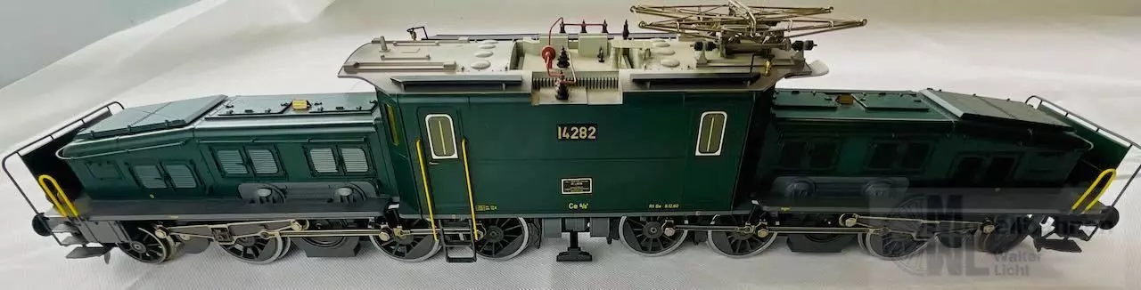 Märklin 5558 - MÄRKLIN - E-Lok Ce 6/8 II 14282 Rangierkrokodil SBB grün Spur 1