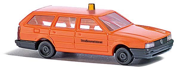 Busch 8425 - VW Passat Straßenmeisterei N 1:160