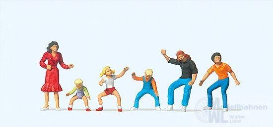 Preiser 24652 - Figuren zum Karussell H0 1:87 Preiser 24652 - Figuren zum Karussell H0 1:87