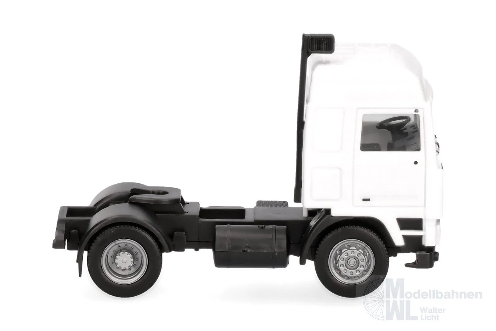 Herpa 321082 - Volvo F10 Globetrotter Zugmaschine 2achs weiß H0 1:87