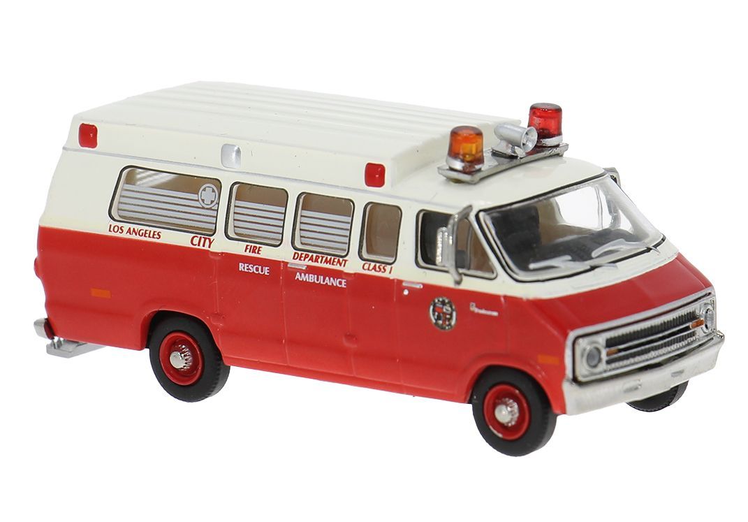 Brekina 18304 - Dodge B200 Ambulance aus Los Angeles H0 1:87
